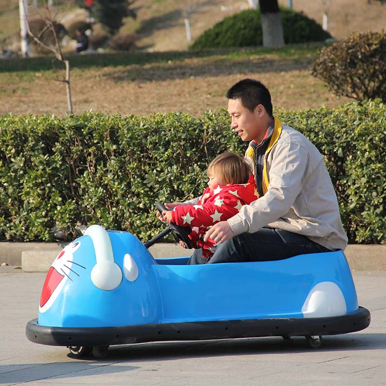 Coche de choque para adultos